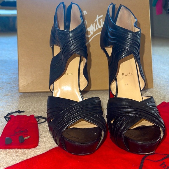 CHRISTIAN LOUBOUTIN Bandra 140 Napa Black Leather Peep Toe Pump Sz 40 - Picture 8 of 16